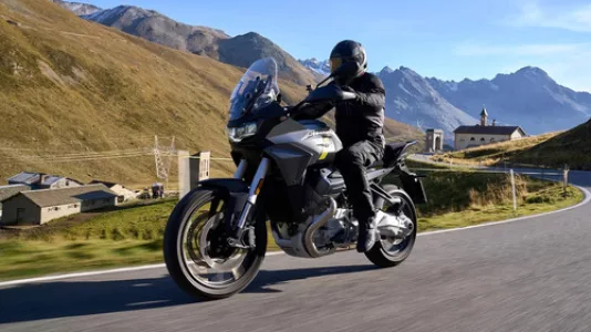 Motoguzzi Stelvio
